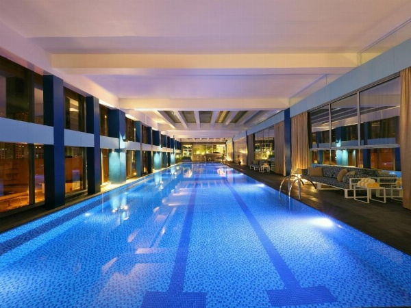 Makati Diamond Residences Main image